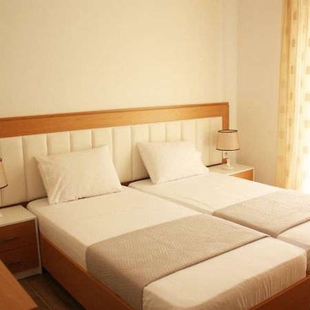 Alexandra'S Apartments Sarande Ngoại thất bức ảnh