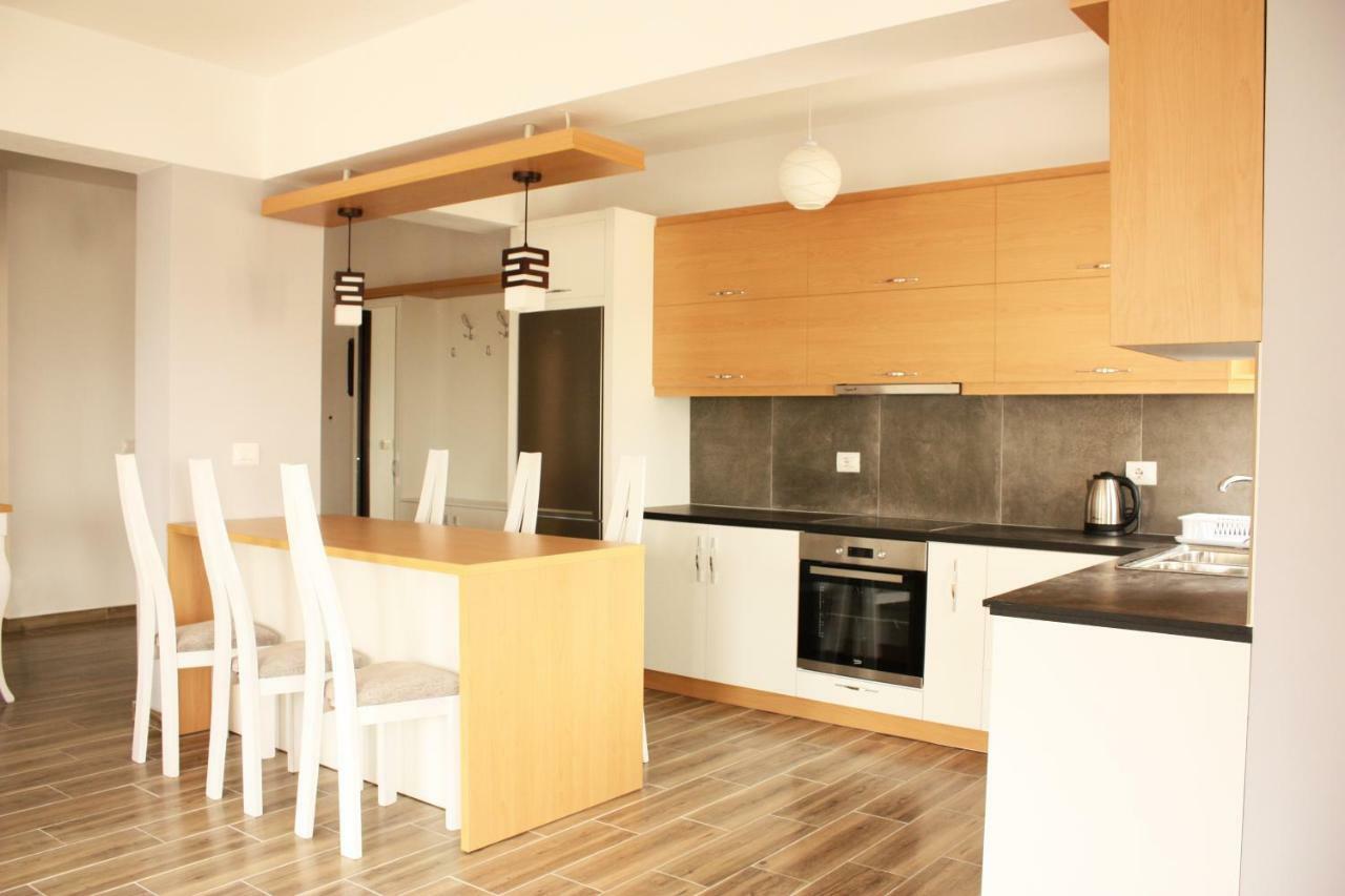 Alexandra'S Apartments Sarande Ngoại thất bức ảnh