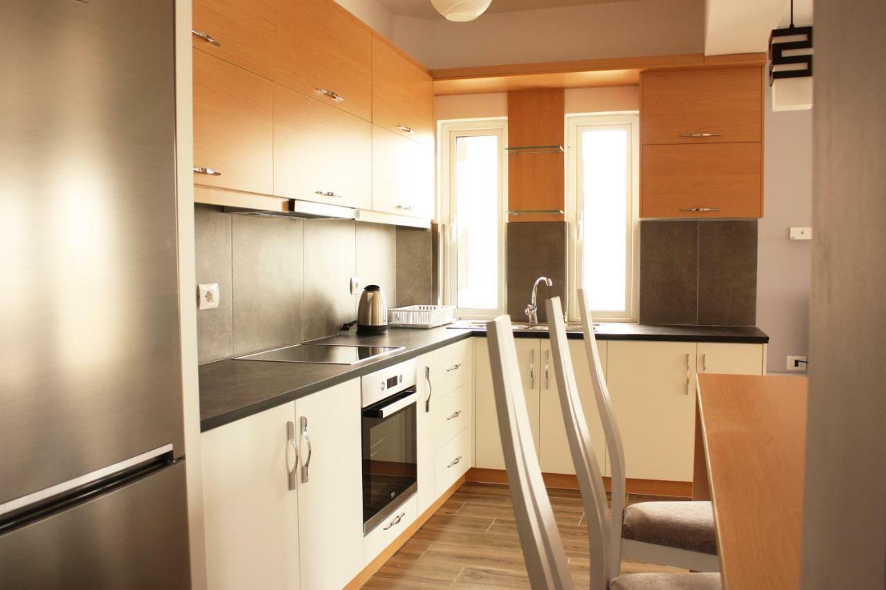 Alexandra'S Apartments Sarande Ngoại thất bức ảnh