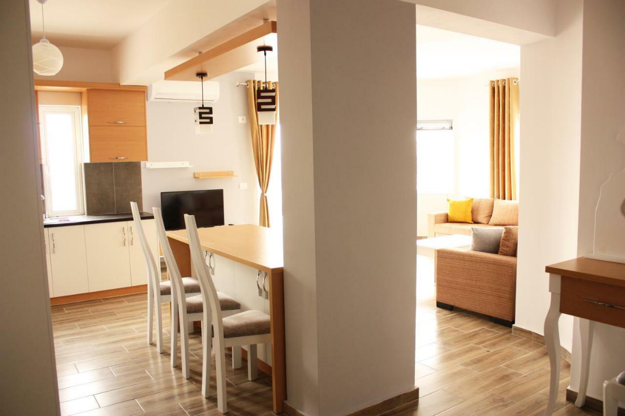 Alexandra'S Apartments Sarande Ngoại thất bức ảnh