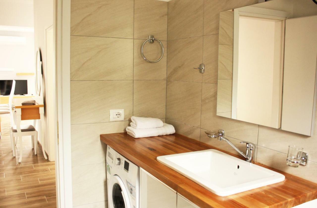Alexandra'S Apartments Sarande Ngoại thất bức ảnh