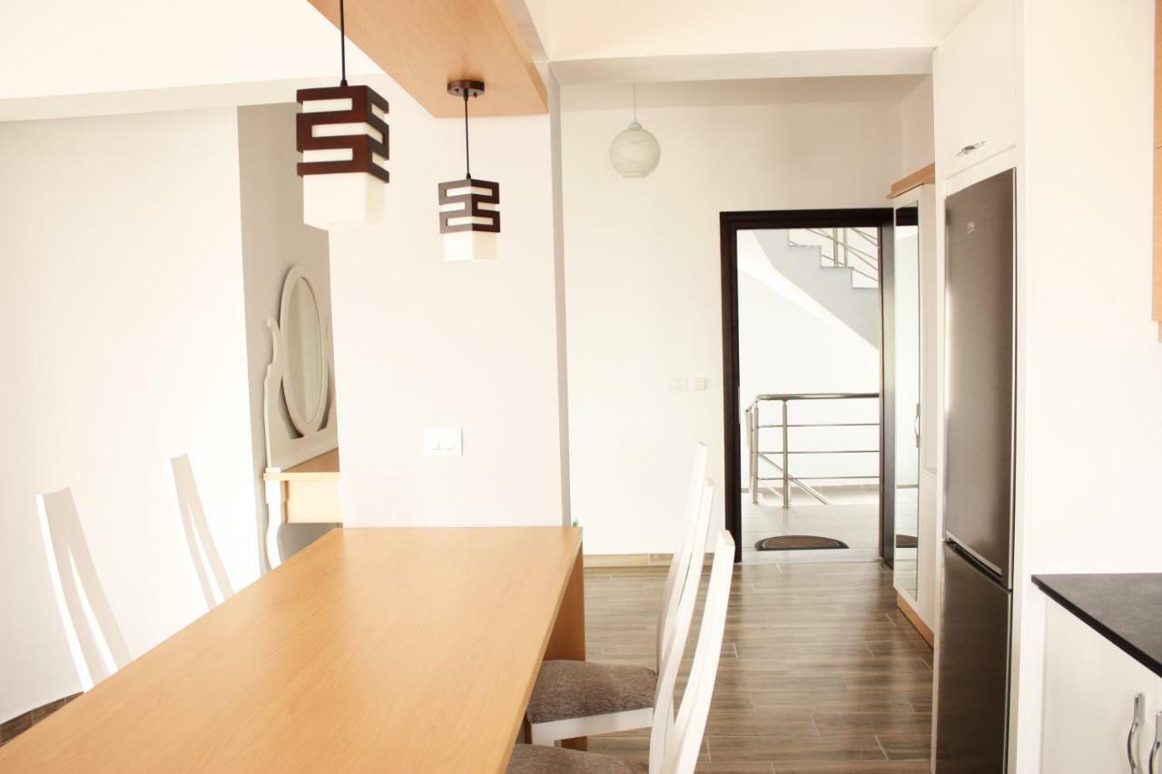 Alexandra'S Apartments Sarande Ngoại thất bức ảnh