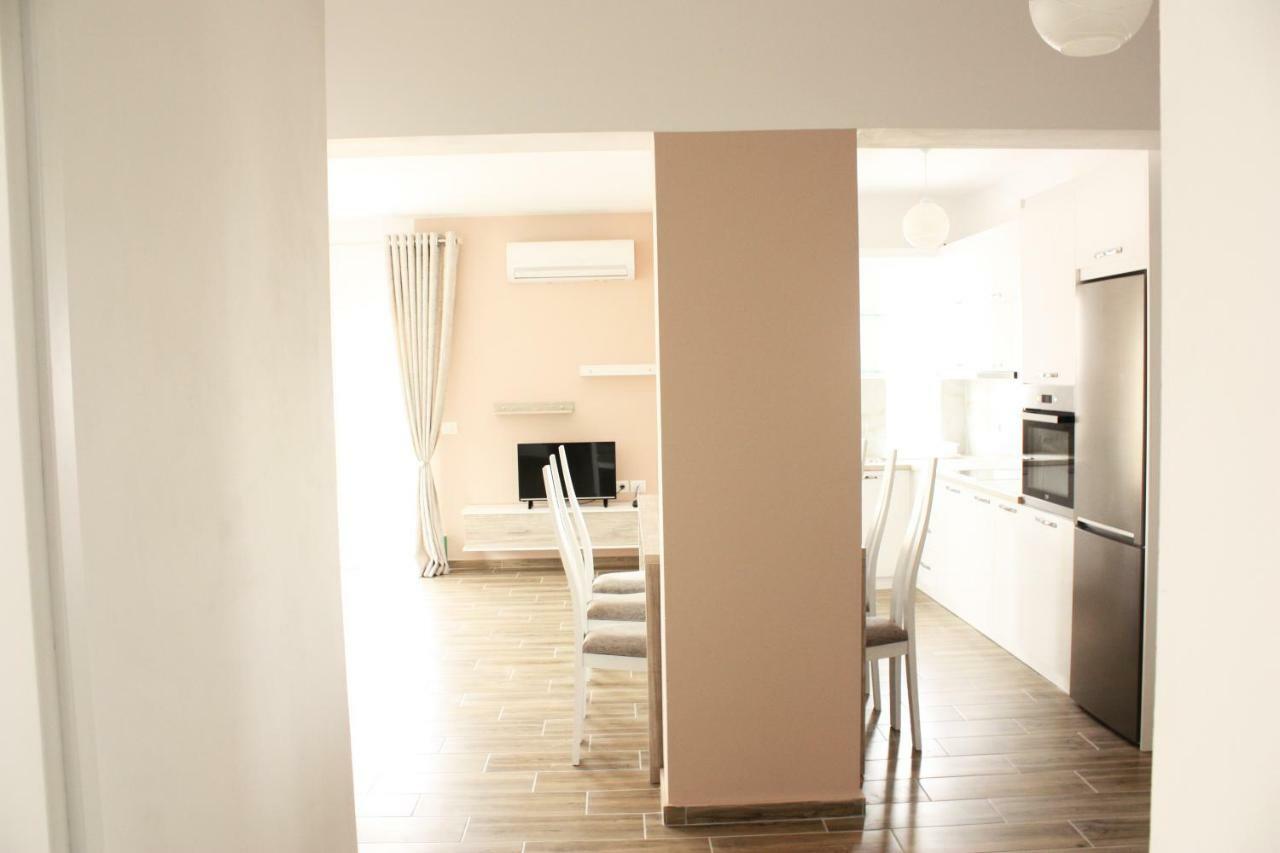Alexandra'S Apartments Sarande Ngoại thất bức ảnh