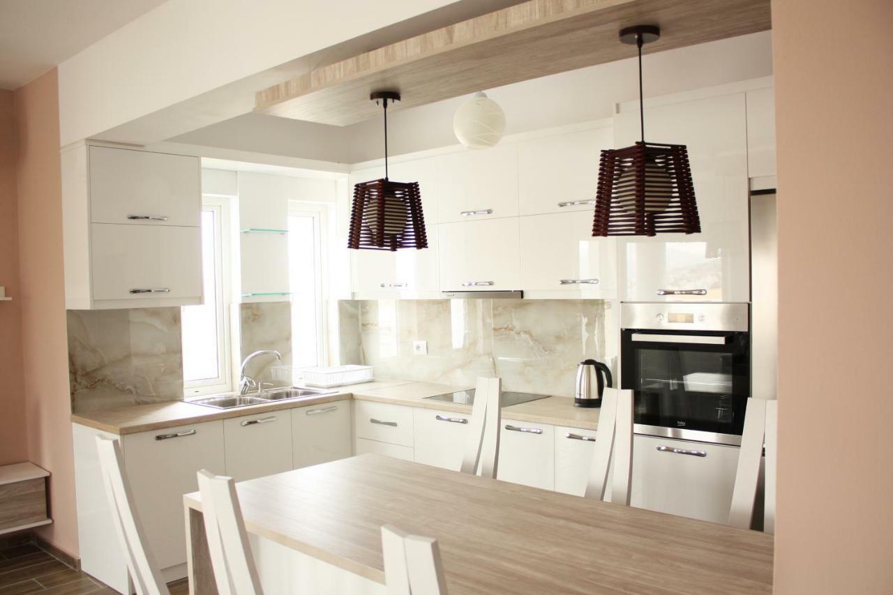 Alexandra'S Apartments Sarande Ngoại thất bức ảnh