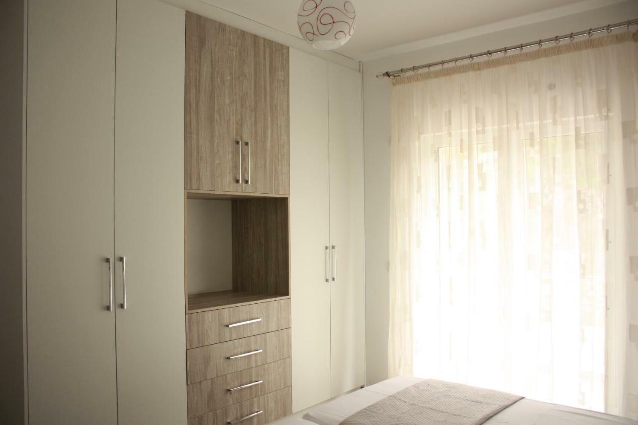 Alexandra'S Apartments Sarande Ngoại thất bức ảnh