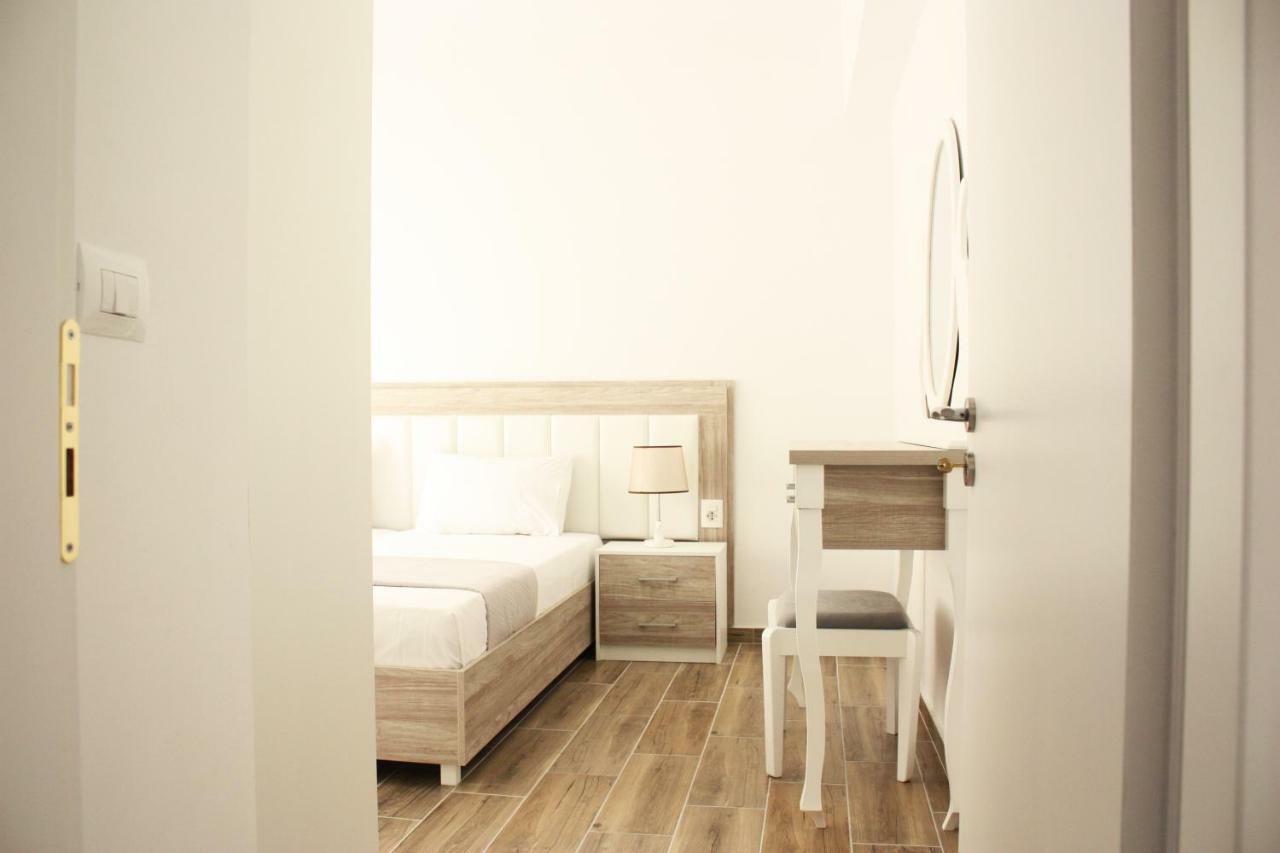 Alexandra'S Apartments Sarande Ngoại thất bức ảnh