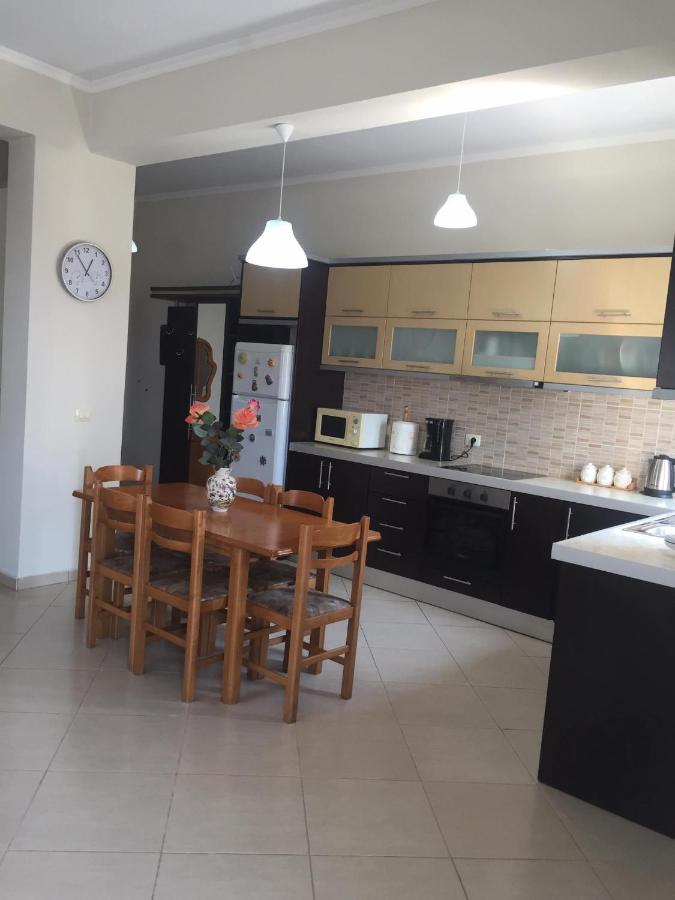 Alexandra'S Apartments Sarande Ngoại thất bức ảnh