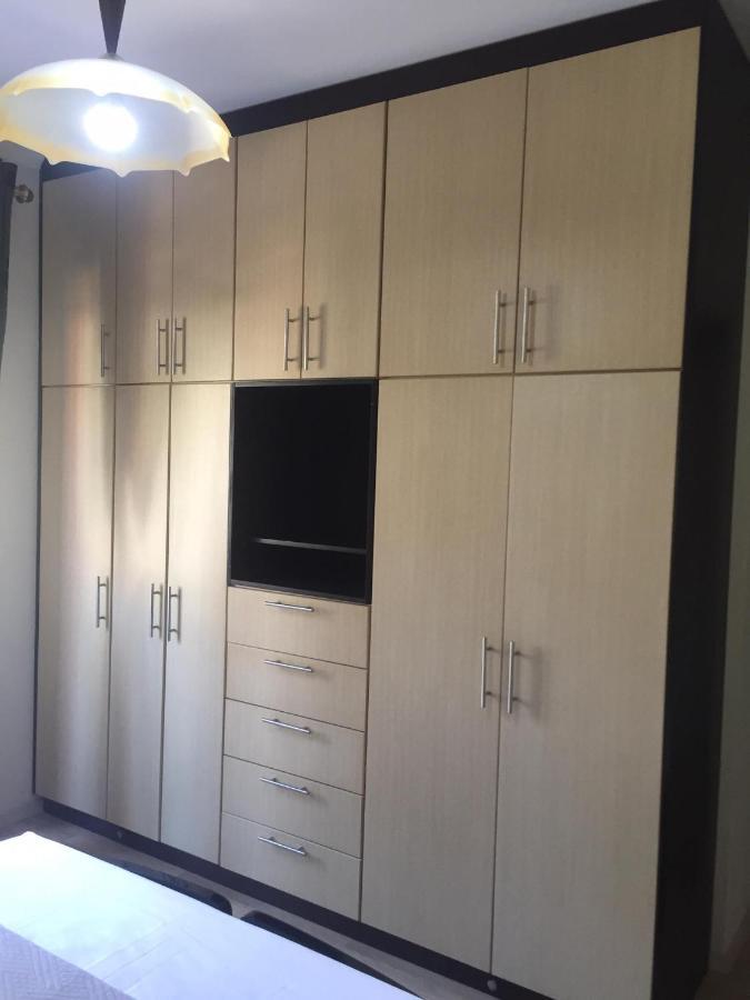 Alexandra'S Apartments Sarande Ngoại thất bức ảnh