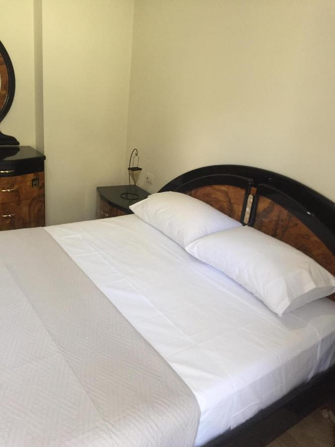 Alexandra'S Apartments Sarande Ngoại thất bức ảnh